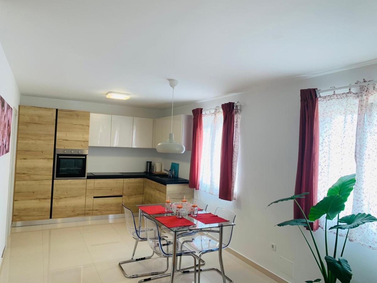 Apartman Marley Apartment Kostrena Exterior foto