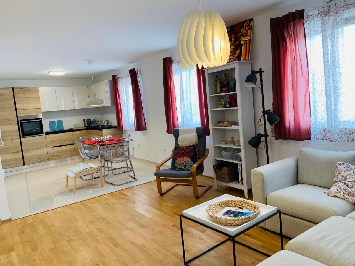 Apartman Marley Apartment Kostrena Exterior foto