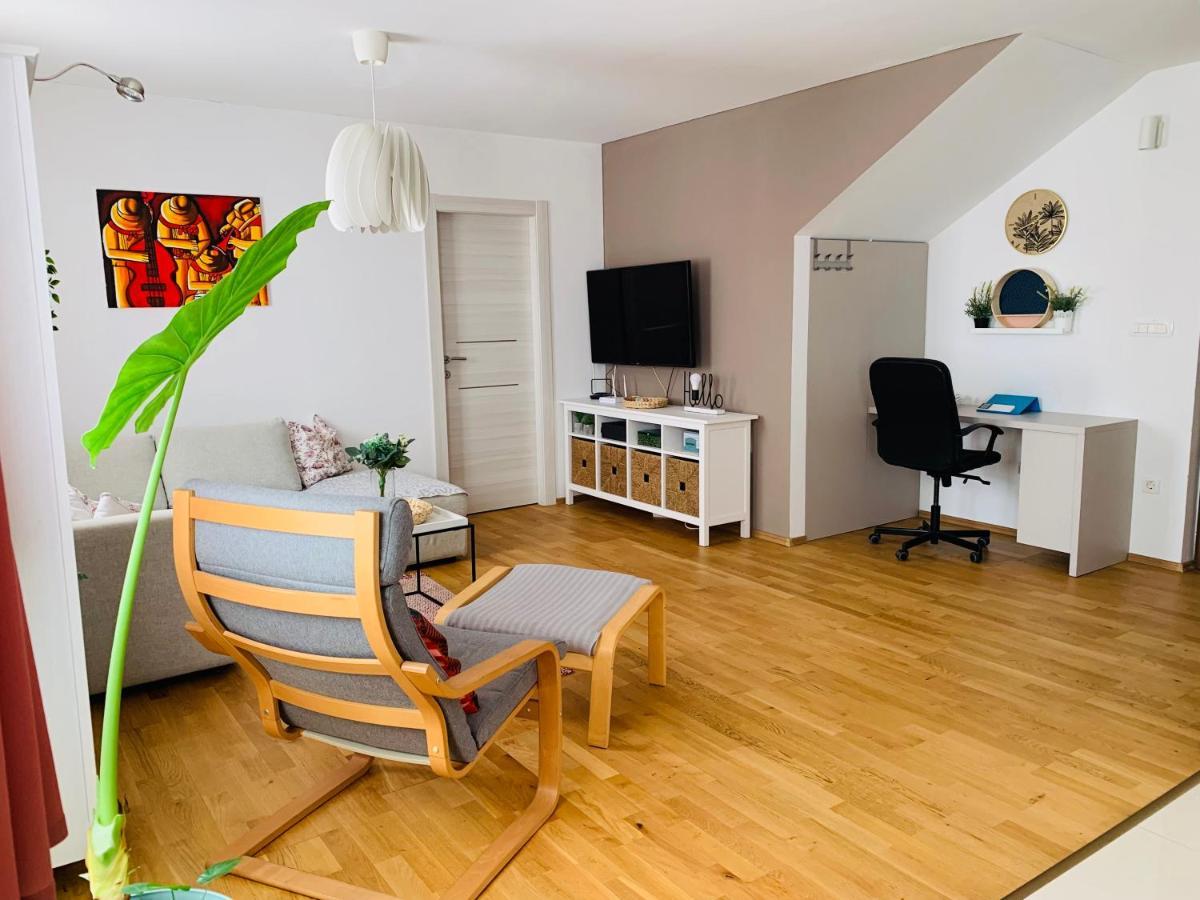 Apartman Marley Apartment Kostrena Exterior foto